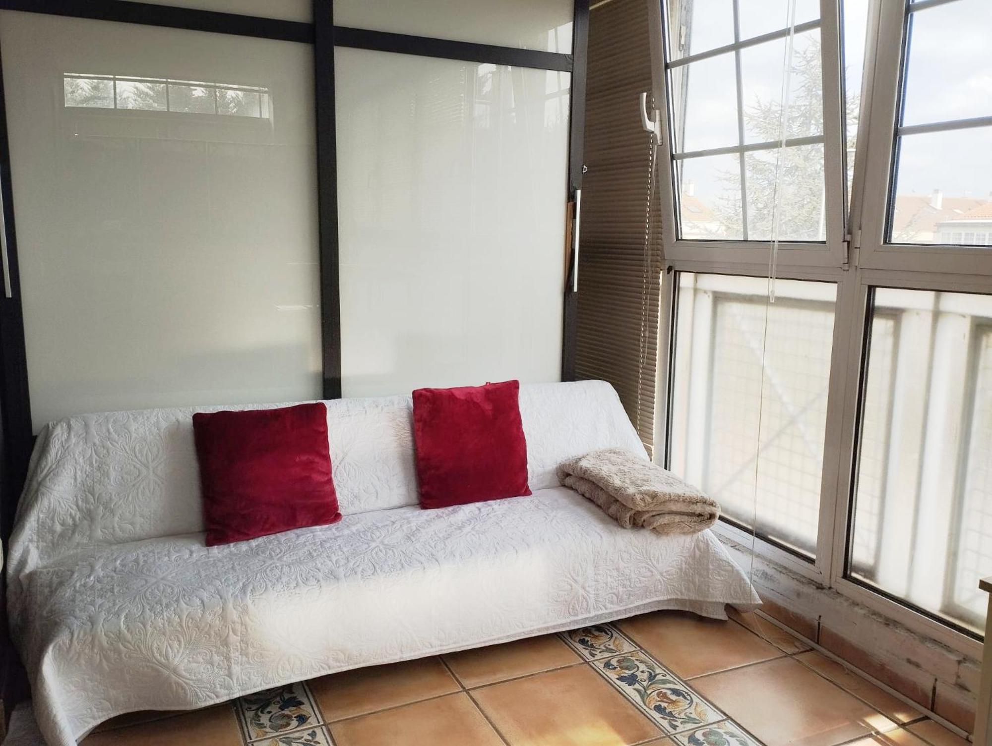 Appartement Ideal For Camino Quiet Basic Away From The Crowds In Private House Zizur Mayor